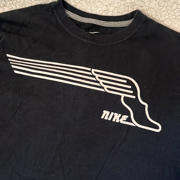 Nike black long sleeve t-shirt Size Medium - Picture 2 of 4